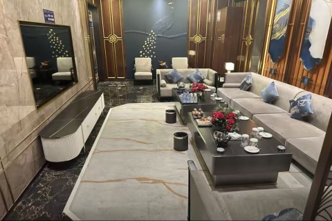 遵义火爆夜场招聘女模特,电话咨询,每天少一个房业绩压力